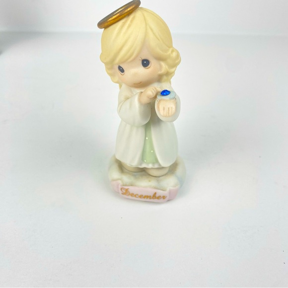Precious Moments December (Birthstone Angels) Vintage 1996 - Picture 1 of 7